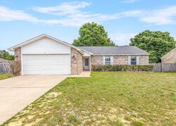 Pre-foreclosure in  Skyhawk Dr Crestview, FL 32539