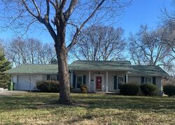 Pre-foreclosure in  Leconte Dr Maryville, TN 37803