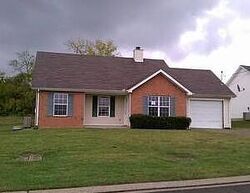 Pre-foreclosure in  AKINS RIDGE DR La Vergne, TN 37086