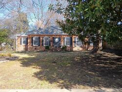 Pre-foreclosure in  Woodcrest Dr Memphis, TN 38111