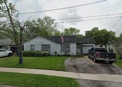 Pre-foreclosure in  E 10th St Deer Park, TX 77536