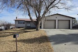 Pre-foreclosure in  Garner Dr Lander, WY 82520