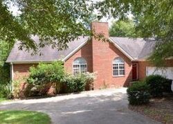  Oak Leaf Cir, Eatonton GA