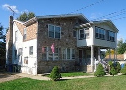 Pre-foreclosure in  GREEN ST Iselin, NJ 08830