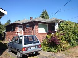 Pre-foreclosure in  38TH AVE SW Seattle, WA 98126