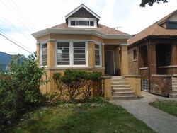 Pre-foreclosure in  S LOOMIS BLVD Chicago, IL 60620