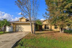 Pre-foreclosure in  DORSET DR Kissimmee, FL 34758