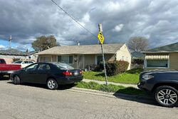 Pre-foreclosure in  CLARA ST Oakland, CA 94603
