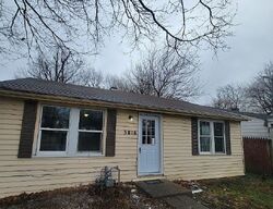 Pre-foreclosure in  Saint Charles St Anderson, IN 46013