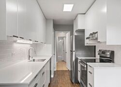 Pre-foreclosure in  WOODSIDE LN UNIT 10 Sacramento, CA 95825