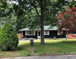 Pre-foreclosure in  STRAFFORD ST Mastic, NY 11950