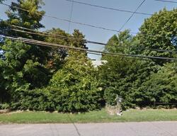 Pre-foreclosure in  BEVERLY RD Huntington Station, NY 11746
