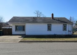 Pre-foreclosure in  Lakeview Ave Battle Creek, MI 49015