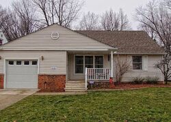 Pre-foreclosure in  Bluestone Rd Cleveland, OH 44121