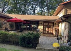 Pre-foreclosure in  Oakland Rd Bethlehem, PA 18020