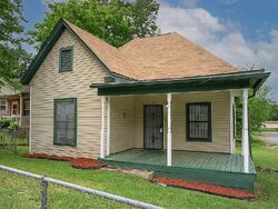 Pre-foreclosure in  Maryland Ave Little Rock, AR 72204
