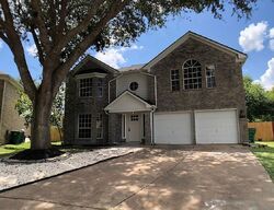 Pre-foreclosure in  CORRAL CT Angleton, TX 77515