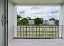  Crescent Cir Apt A8, West Palm Beach FL