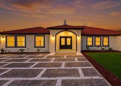 Pre-foreclosure in  Gardella Plz Livermore, CA 94551
