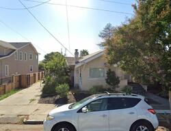 Pre-foreclosure in  Belvedere St Oakland, CA 94601