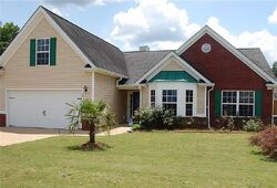Pre-foreclosure in  Oakwood Dr Phenix City, AL 36870