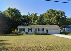 Pre-foreclosure in  Holton Rd Muskegon, MI 49445