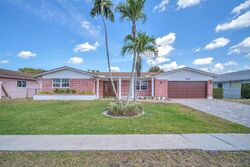 Pre-foreclosure in  Nw 15th St Hollywood, FL 33026
