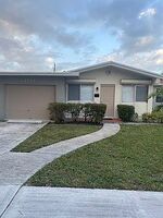 Pre-foreclosure in  Shenandoah St Hollywood, FL 33020