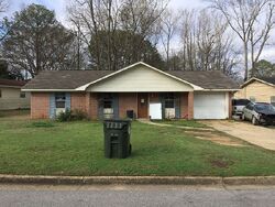 Pre-foreclosure in  5TH CT Tuscaloosa, AL 35405