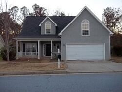 Pre-foreclosure in  Gina Agha Cir Lithonia, GA 30038