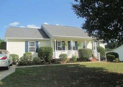  Kelly Ln, Clayton NC