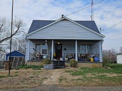  Marshall St, Fredericktown MO
