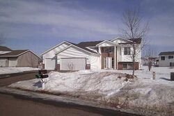Pre-foreclosure in  Marigold Dr Cambridge, MN 55008