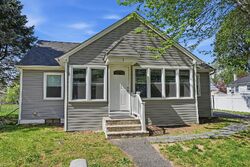 Pre-foreclosure in  W Post Rd Morrisville, PA 19067