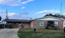 Pre-foreclosure in  N Friendship Dr Harvey, LA 70058