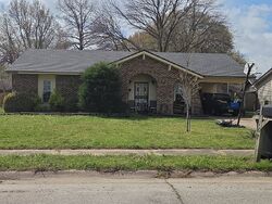 Pre-foreclosure in  Carolyn St Osceola, AR 72370