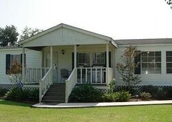 Pre-foreclosure in  Dantin St Raceland, LA 70394