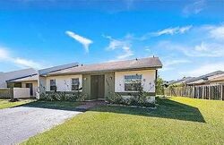 Pre-foreclosure in  Sw 112th Ter Miami, FL 33186