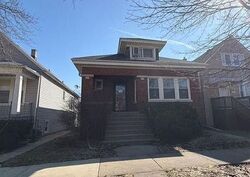 Pre-foreclosure in  Highland Ave Berwyn, IL 60402