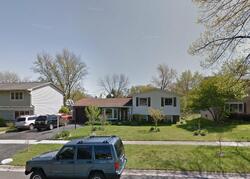 Pre-foreclosure in  N Traer Ter Gurnee, IL 60031