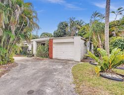 Pre-foreclosure in  Nw 132nd St Miami, FL 33167
