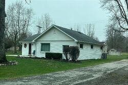 Pre-foreclosure in  Colf Rd Carleton, MI 48117