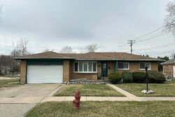 Pre-foreclosure in  Judilane St Roseville, MI 48066