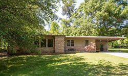 Pre-foreclosure in  Mitchell Pines Trl Decatur, AL 35603