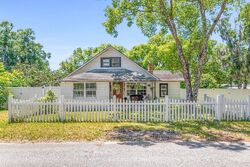 Pre-foreclosure in  N Pine St Bunnell, FL 32110