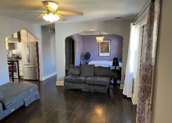 Pre-foreclosure in  Canaan Ct  Stratford, CT 06614
