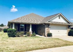 Pre-foreclosure in  RIVER LANDING BLVD SW Madison, AL 35756