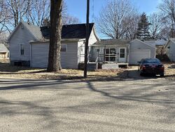  Monroe Ave, Dixon IL