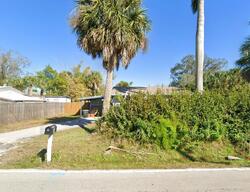 Pre-foreclosure in  Elizabeth St Punta Gorda, FL 33950