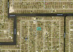 Pre-foreclosure in  Nw 20th Pl Cape Coral, FL 33993